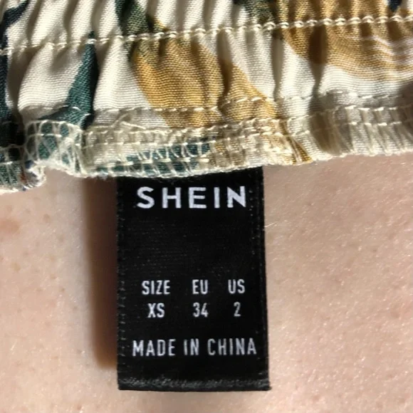 Like New SHEIN side-slit tie ankle pants - Picture 5 of 5